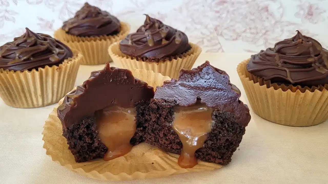chocolate cupcakes with caramel filling