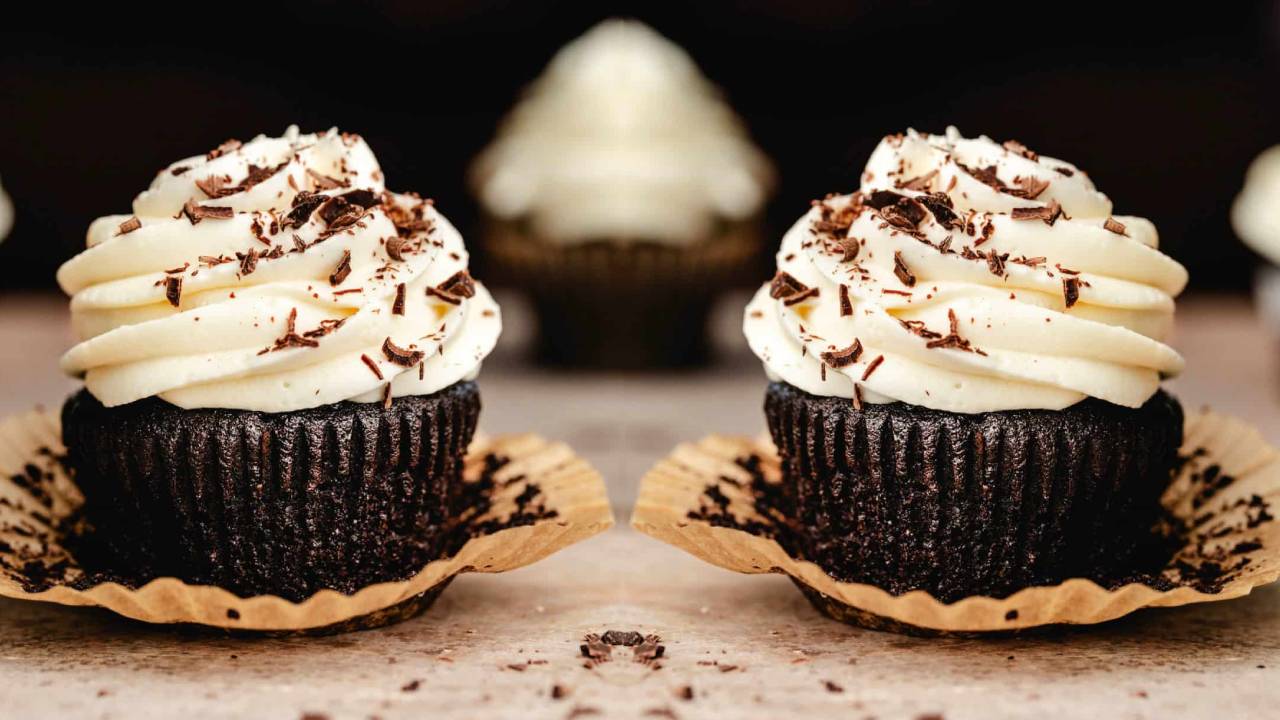 guinness cupcake with frosting